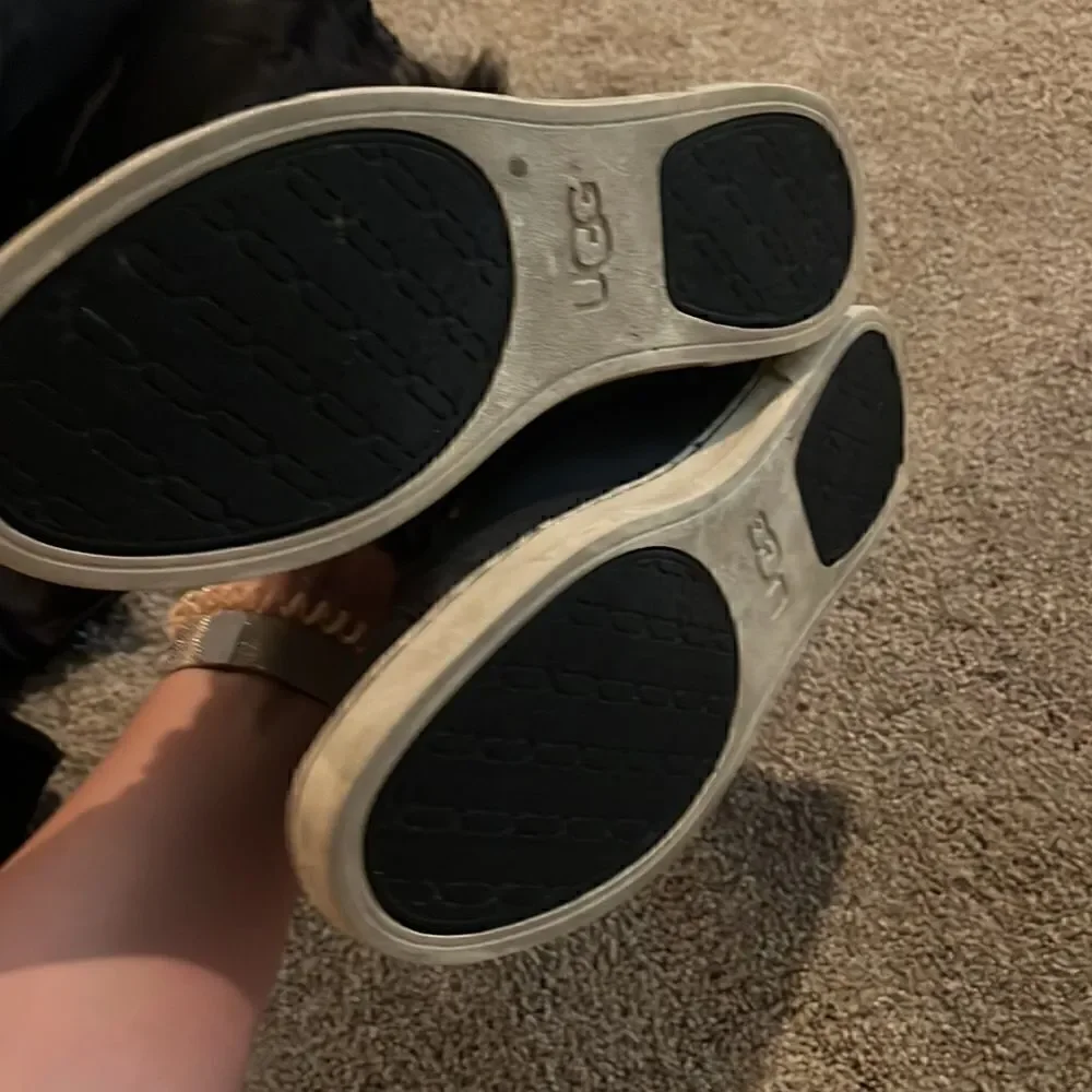 UGG furry lined high top sneaker booties size 9